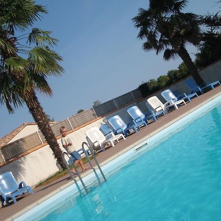 Hotel Le Clos Fleuri Médis Exterior foto