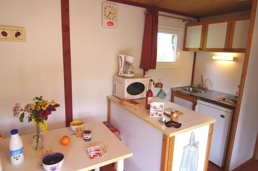 Hotel Le Clos Fleuri Médis Zimmer foto